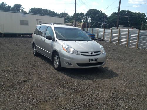 2006 toyota sienna le mini passenger van 5-door 3.3l