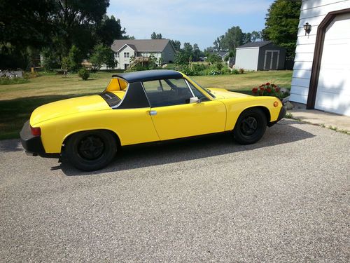 Yellow, targa top