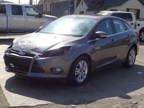 2012 ford focus damadge repairable rebuilder fixer only 44k miles runs!!!