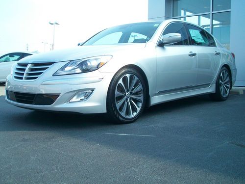 2013 hyundai genesis 5.0 rspec new, super nice, never been titled,