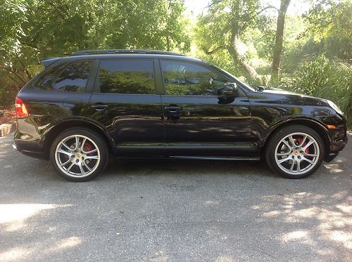 2008 porsche cayenne gts*black* serviced and in pristine condition, best color!!