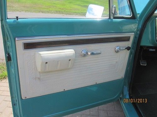 Restored Chevy Cheyenne pickup with wood floor in box and side panel tool box, image 9