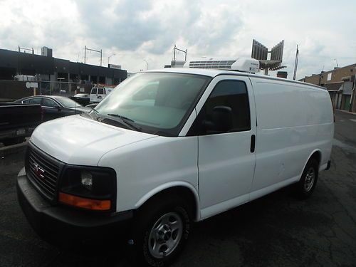 08 gmc savana reefer van carrier unit runs perfect unit works perfect