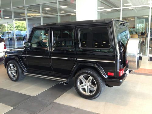 2011 mercedes-benz g55 one owner designo black/black immaculate