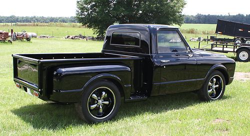 1967 chevrolet swb stepside pick-up truck / sbc powered / nice and clean!