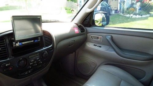 2003 Toyota Sequia 4x4 Loaded!!!!, image 5