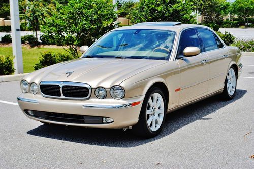 2004 jaguar xj8 base sedan 4-door 4.2l