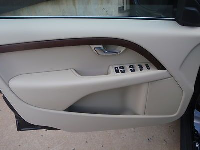 ONE OWNER 2011 VOLVO XC70 WAGON AWD 3.2L V6 SUNROOF HEATED LEATHER 4WD 6CYL, image 24