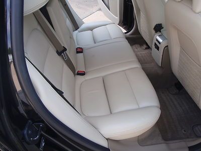 ONE OWNER 2011 VOLVO XC70 WAGON AWD 3.2L V6 SUNROOF HEATED LEATHER 4WD 6CYL, image 29