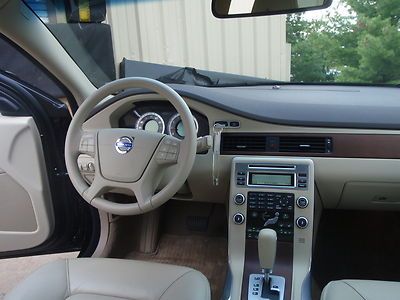 ONE OWNER 2011 VOLVO XC70 WAGON AWD 3.2L V6 SUNROOF HEATED LEATHER 4WD 6CYL, image 36