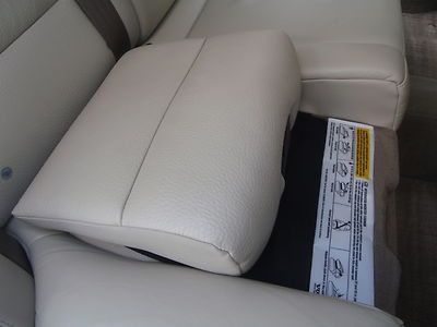 ONE OWNER 2011 VOLVO XC70 WAGON AWD 3.2L V6 SUNROOF HEATED LEATHER 4WD 6CYL, image 38