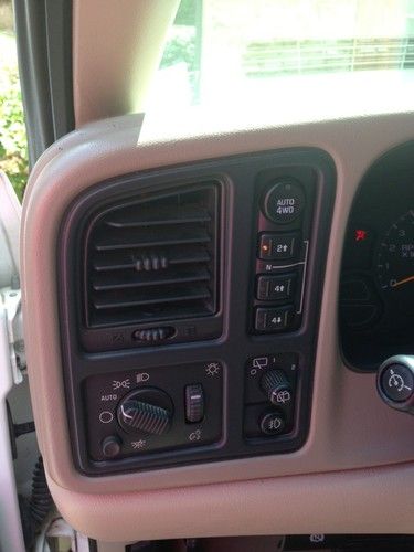 2004 Chevrolet Suburban 1500 Z71 Sport Utility 4-Door 5.3L, US $17,500.00, image 13