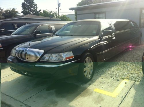2006 lincoln town car stretch executive limousine