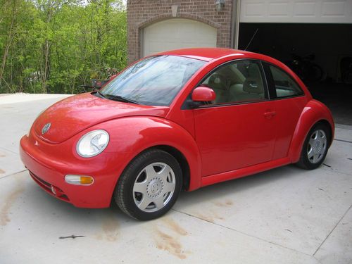 1998 volkswagen beetle base hatchback 2-door 2.0l