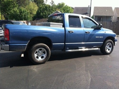 2004 dodge ram 1500 st crew cab pickup 4-door 5.7l