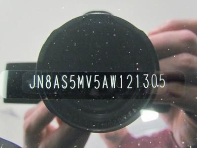 SL SUV 2.5L CD 4 Speakers AM/FM radio AM/FM/CD Audio System Air Conditioning, image 11