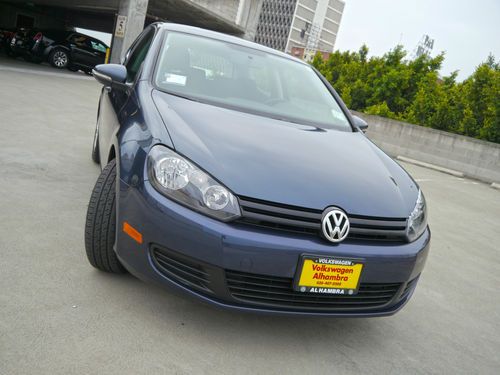 2010 volkswagen golf base hatchback 2-door 2.5l