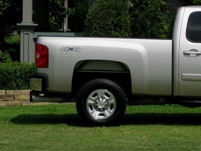 CREW CAB SHORT BED ( LTZ ) 1 OWNER! LOW MILES, US $36,900.00, image 4