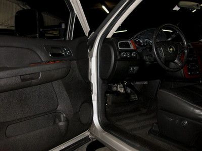 CREW CAB SHORT BED ( LTZ ) 1 OWNER! LOW MILES, US $36,900.00, image 33