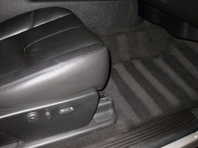 CREW CAB SHORT BED ( LTZ ) 1 OWNER! LOW MILES, US $36,900.00, image 42