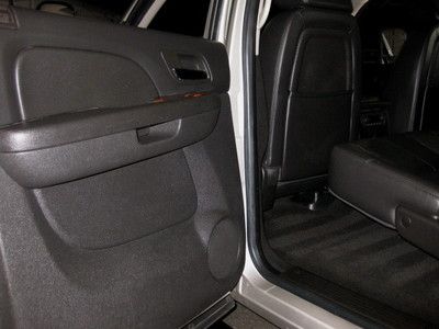 CREW CAB SHORT BED ( LTZ ) 1 OWNER! LOW MILES, US $36,900.00, image 43