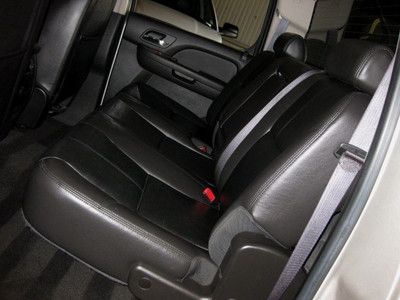 CREW CAB SHORT BED ( LTZ ) 1 OWNER! LOW MILES, US $36,900.00, image 44