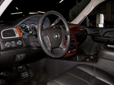 CREW CAB SHORT BED ( LTZ ) 1 OWNER! LOW MILES, US $36,900.00, image 47