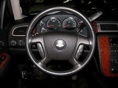 CREW CAB SHORT BED ( LTZ ) 1 OWNER! LOW MILES, US $36,900.00, image 50