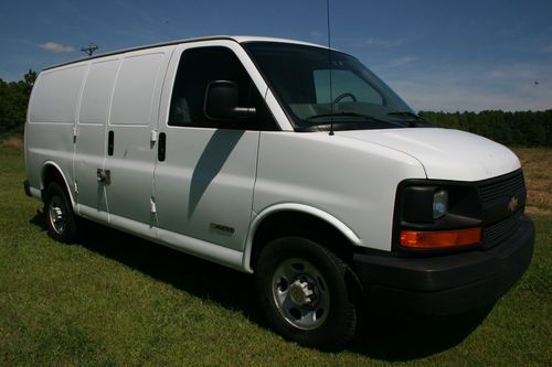 2005 chevrolet express 2500 cargo van 3-door 4.8l v8 3/4 ton chevy work truck