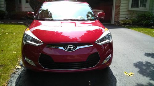 2012 hyundai veloster base hatchback 3-door 1.6l