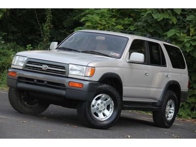 1997 4runner, very clean, no rust, low miles, sunroof, 4x4, no reserve!!