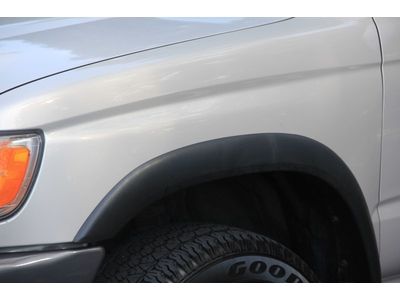 1997 4Runner, Very clean, No rust, low miles, Sunroof, 4X4, NO RESERVE!!, image 7