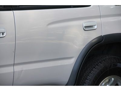 1997 4Runner, Very clean, No rust, low miles, Sunroof, 4X4, NO RESERVE!!, image 9