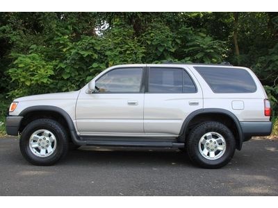 1997 4Runner, Very clean, No rust, low miles, Sunroof, 4X4, NO RESERVE!!, image 19
