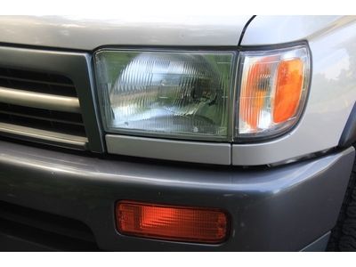 1997 4Runner, Very clean, No rust, low miles, Sunroof, 4X4, NO RESERVE!!, image 26