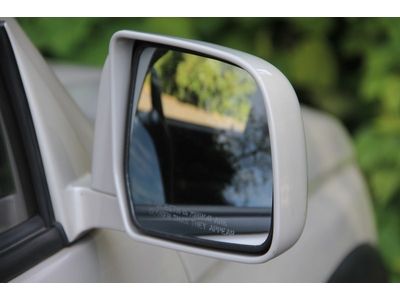 1997 4Runner, Very clean, No rust, low miles, Sunroof, 4X4, NO RESERVE!!, image 35