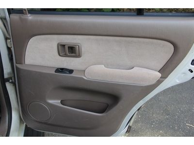 1997 4Runner, Very clean, No rust, low miles, Sunroof, 4X4, NO RESERVE!!, image 50