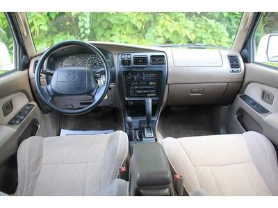 1997 4Runner, Very clean, No rust, low miles, Sunroof, 4X4, NO RESERVE!!, image 60