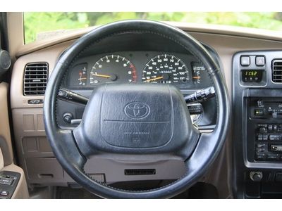 1997 4Runner, Very clean, No rust, low miles, Sunroof, 4X4, NO RESERVE!!, image 63