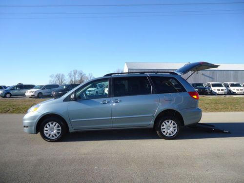 VAN WHEELCHAIR HANDICAP RAMP TOYOTA SIENNA LE 2010 LIKE NEW REAR ENTRY, US $25,999.00, image 15