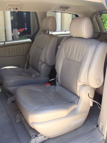 2008 Toyota Sienna XLE Mini Passenger Van 5-Door 3.5L, image 14