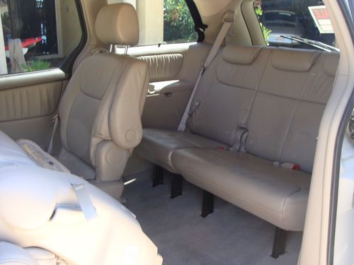 2008 Toyota Sienna XLE Mini Passenger Van 5-Door 3.5L, image 15
