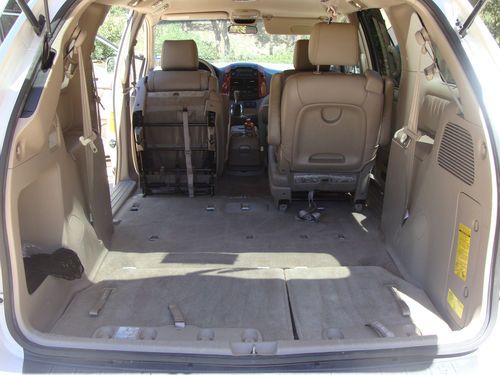 2008 Toyota Sienna XLE Mini Passenger Van 5-Door 3.5L, image 17