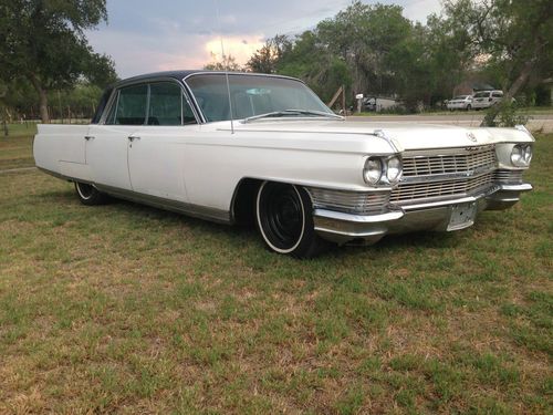 1964 cadillac fleetwood - 425 v8 - lowered-new interior