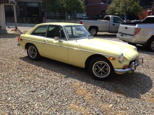 1973 chrome bumper mgb gt coupe