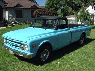 Beautiful restored 1968 c-10 pickup