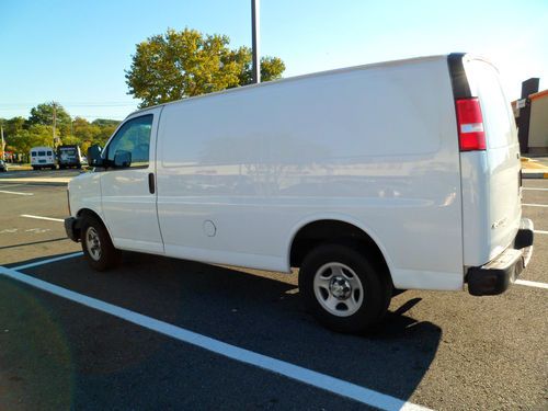 2006 chevrolet express 1500 base standard cargo van 3-door 5.3l