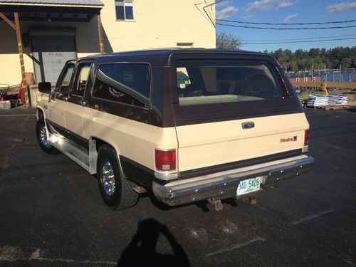 1986 GMC 2500 Suburban, NO RUST, 454, auto, Beautiful Truck, image 4