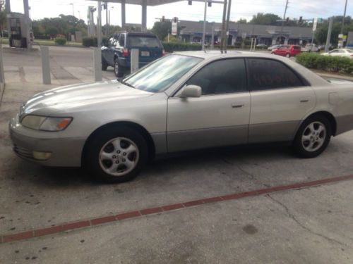 1998 lexus es300 base sedan 4-door 3.0l