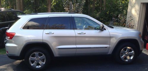2011 jeep grand cherokee limited-awd